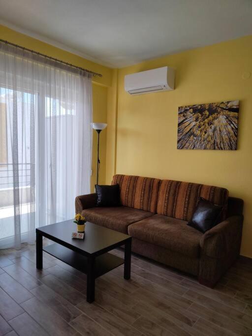 Poolview Apartment Ofrínion Zewnętrze zdjęcie